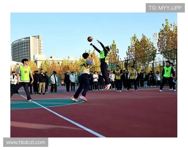 篮球点燃青春激情凝聚团队力量谱写运动梦想新篇章