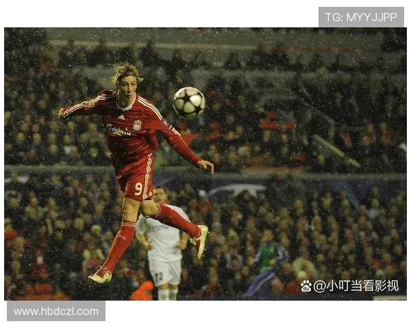 足球盛宴：全球最受瞩目的赛事背后故事与未来发展趋势分析