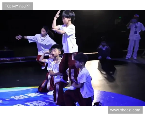 全国街舞大赛点评：上海攀岩队默契配合展现团队精神与舞蹈魅力