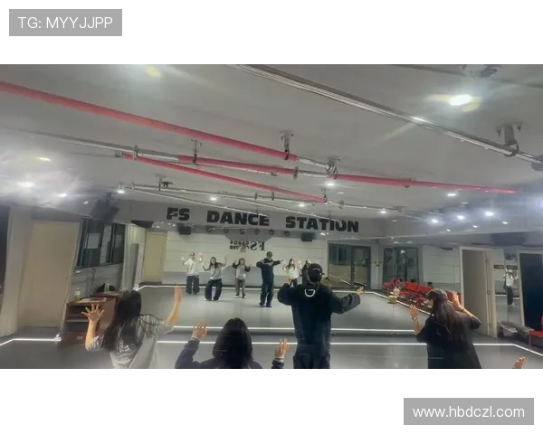 街舞战术解析:深圳街舞队如何构建高效中路突破体系 街舞战术解析:深圳街舞队如何构建高效中路突破体系