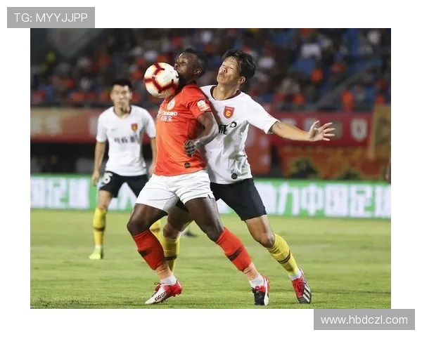 华夏幸福迎战北京人和争夺中超联赛关键三分的激烈对决